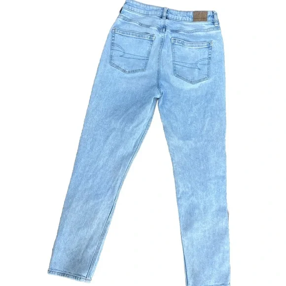 American Eagle Jeans Women’s Size 4 Regular Light Blue High Rise Mom Strigid - Picture 3 of 8